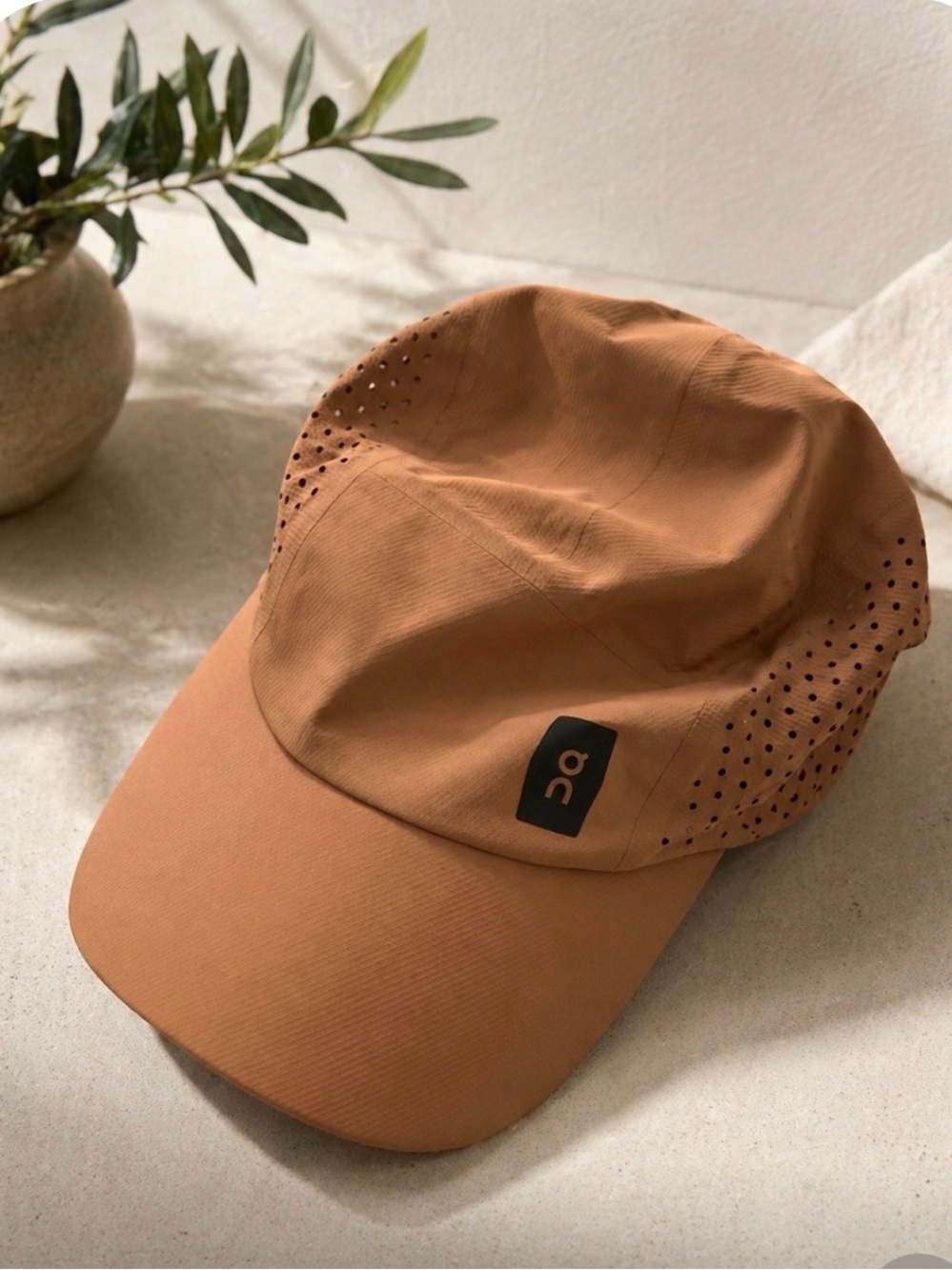 On Running Women’s Rust Brown Performance Cap
